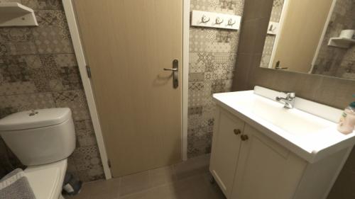 castleviewapartments_15_wc01