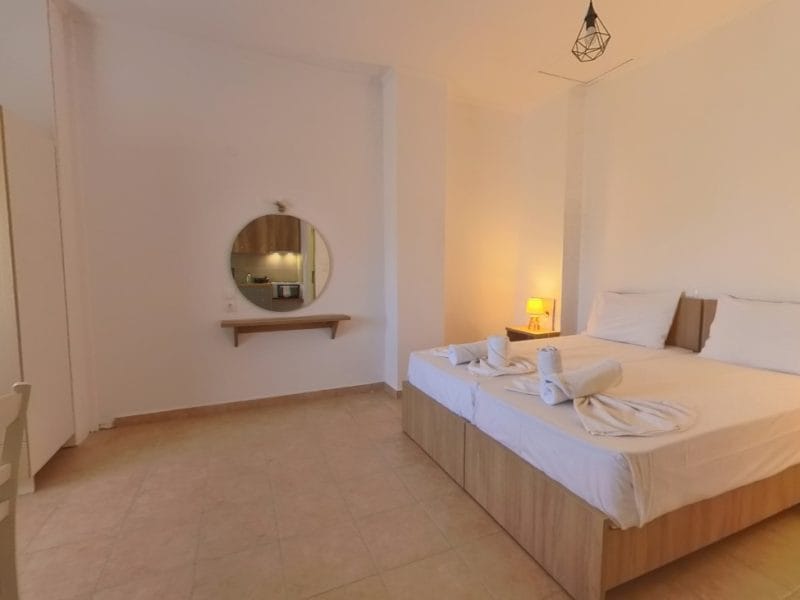 Studio mit privater Terrasse